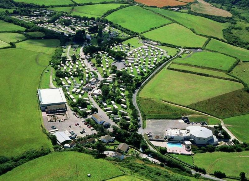 Newquay Bay Porth Caravan Hotel Exterior foto
